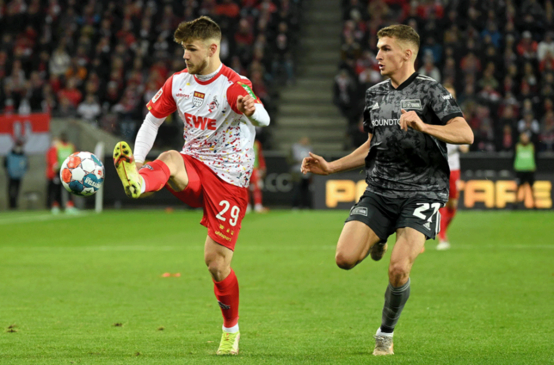 球速娱乐-包含转折点！克里夫兰骑士止住颓势，德国杯今夜攻防权衡，质疑声仍在，轮换策略成焦点的词条