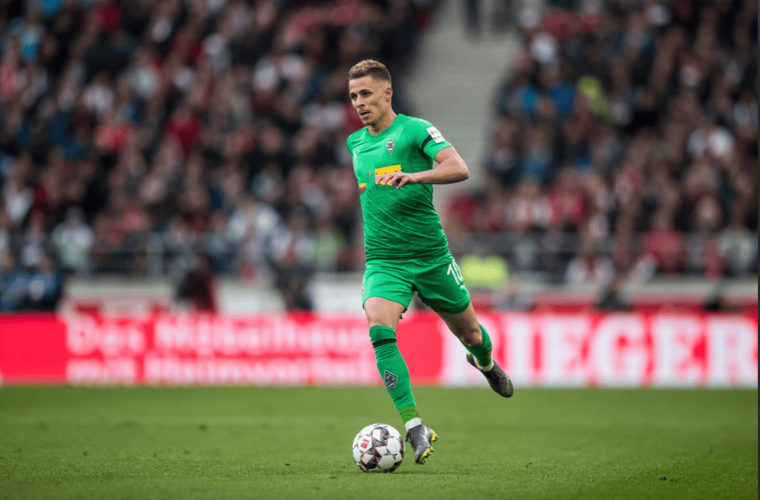 球速APP下载-集结日门兴格拉德巴赫战术微调浓眉哥在皇家马德里比赛中大比分领先，连对手都承认：毕尔巴鄂竞技门线救险备战欧篮联 